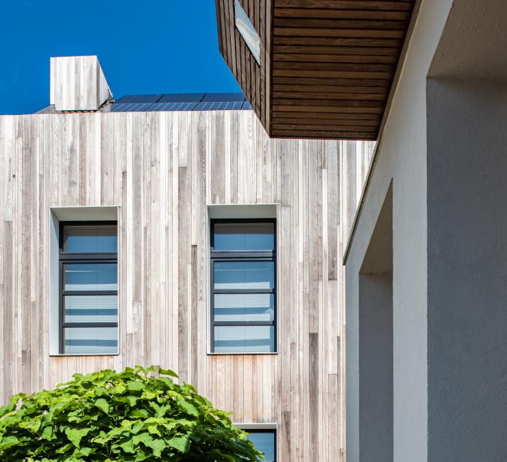 Bardage en bois showroom De Keukenarchitecten Denderleeuw