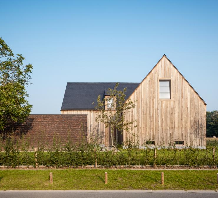 Houten gevelbekleding Familiewoning Loppem