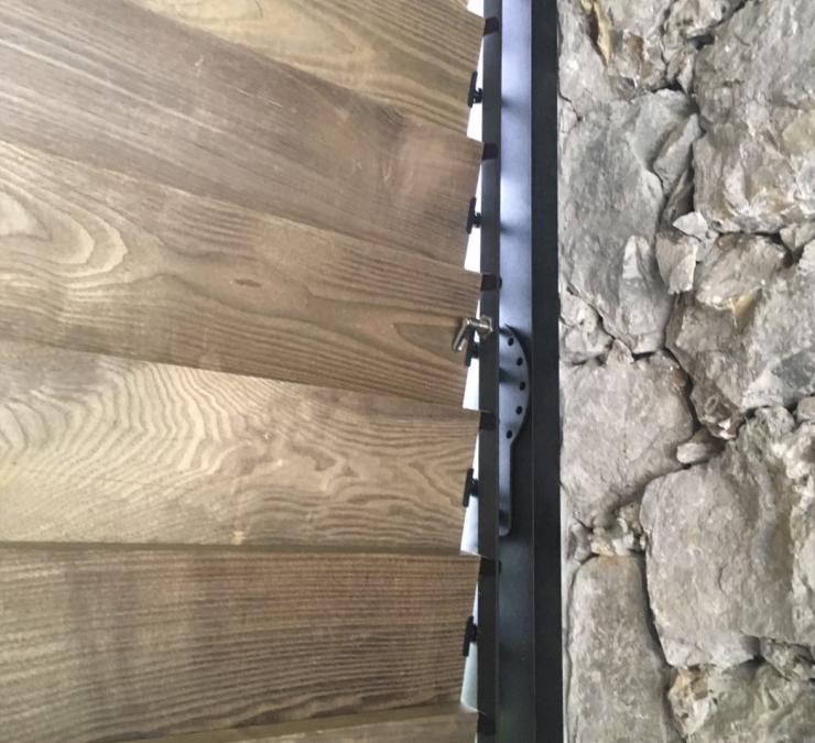 Oak shutters manually adjustable Flemish Brabant