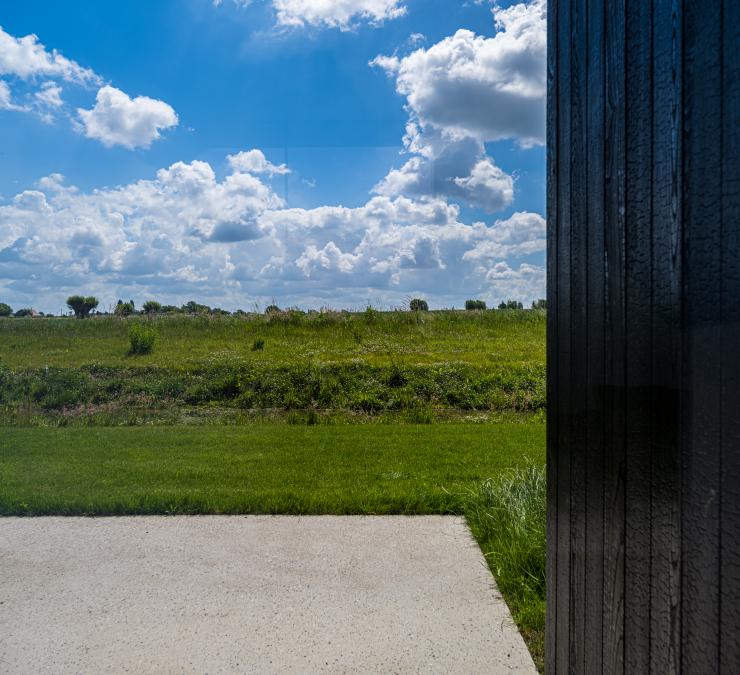 Charred thermo ash cladding