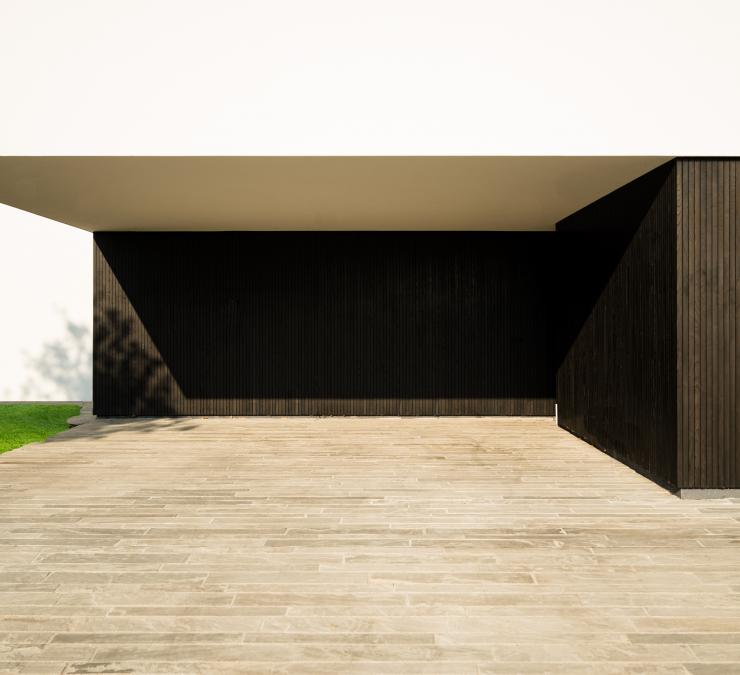 Thermoesche Holzfassade Fine Line QC schwarz geölt Thermoesche Holzfassade Fine Line QC schwarz geölt