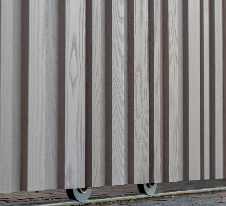 Detail of sliding gate in Relief QC HOTwood ash