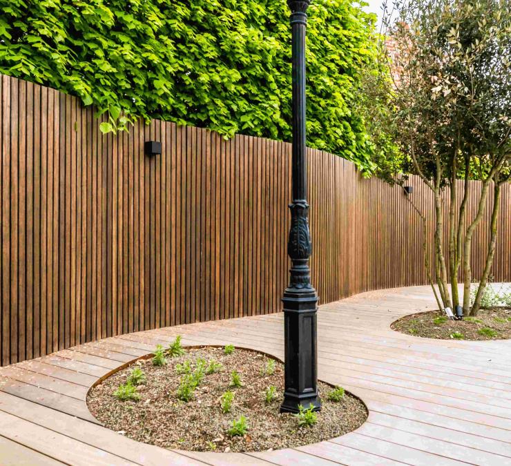 HOTwood bamboo fence garden with curves